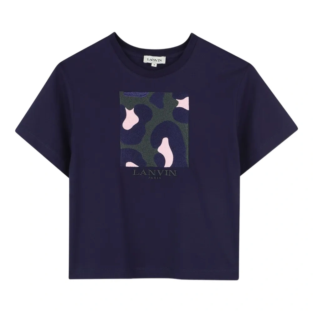 Укороченная футболка с нашивкой