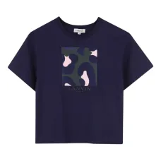 Укороченная футболка с нашивкой