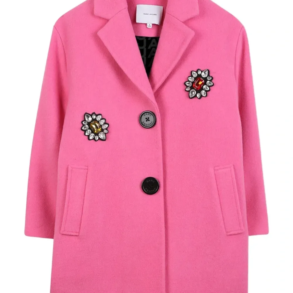 Пальто с вышивкой