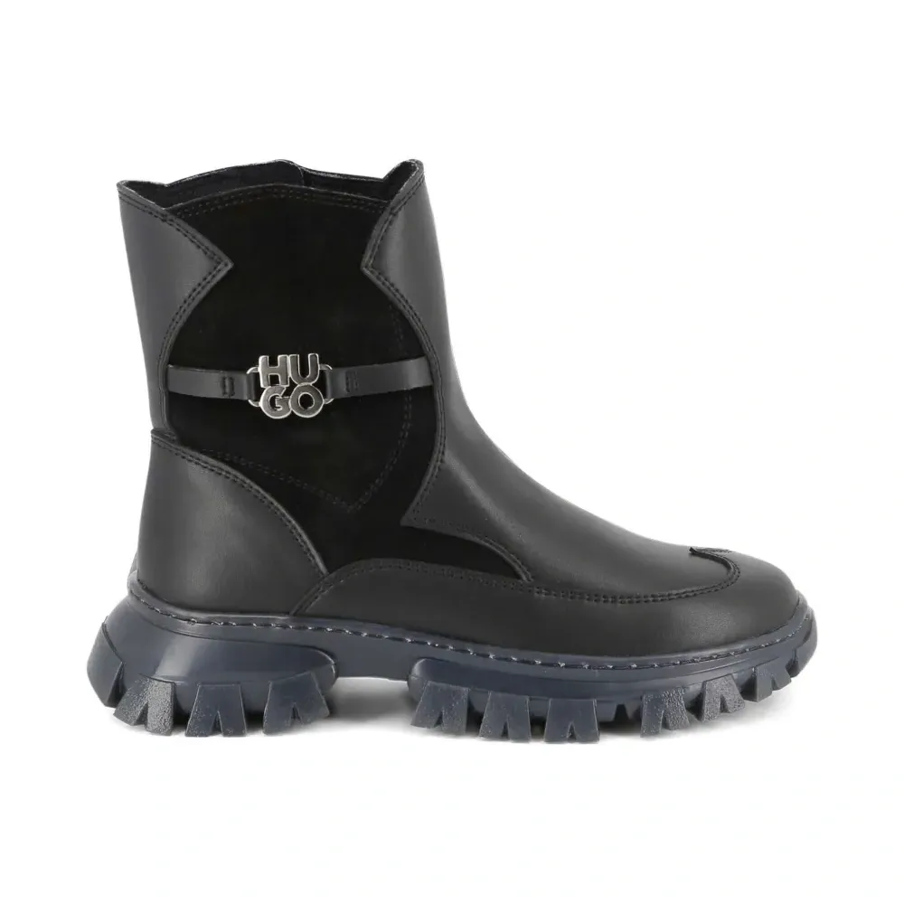 Ботинки с логотипом