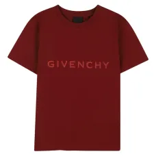 Футболка с логотипом