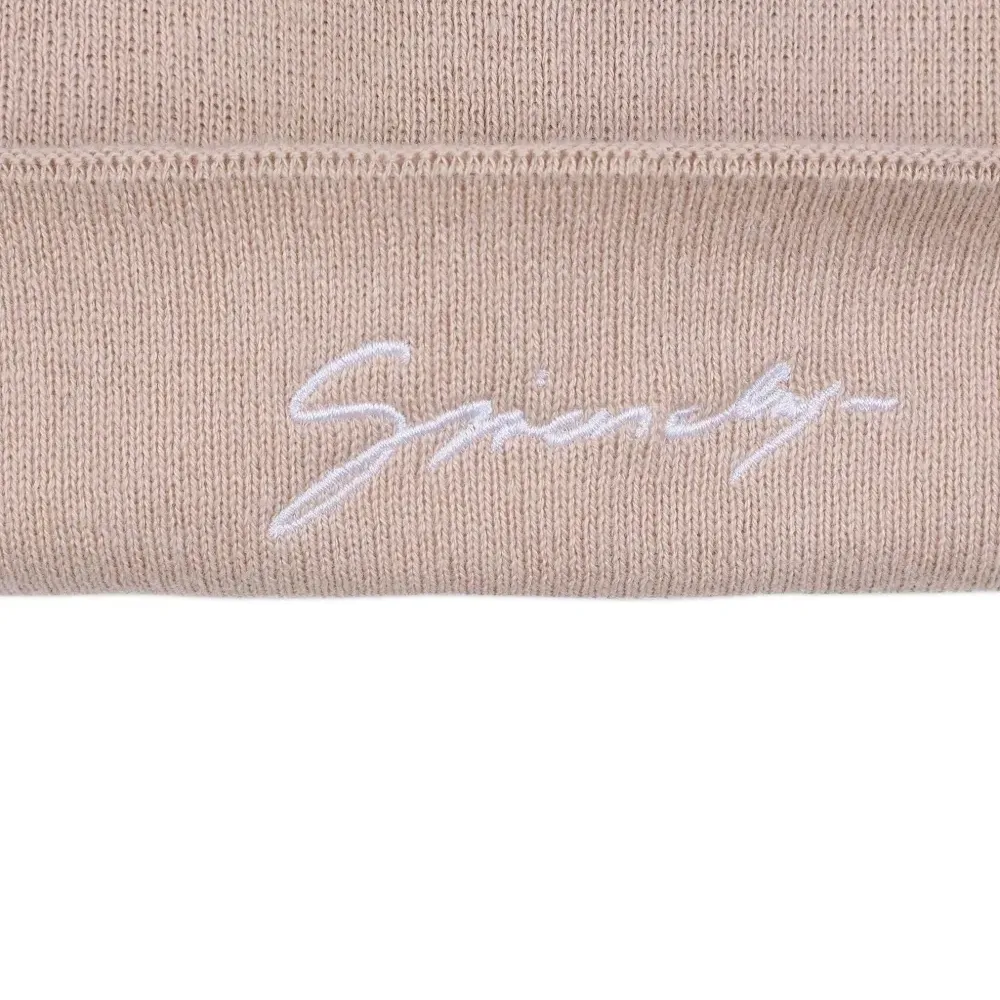 Шапка бини с вышитым логотипом