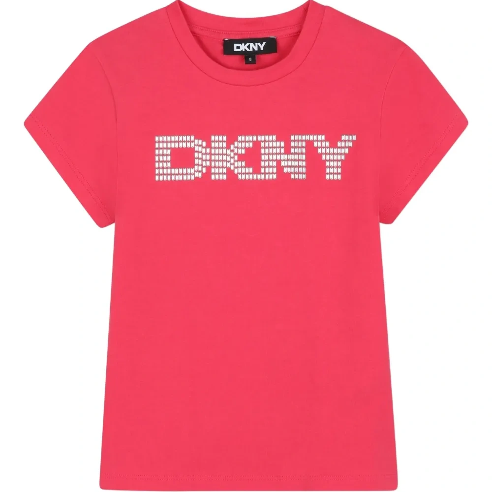 футболка с логотипом