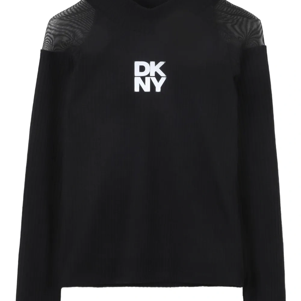 топ с высоким воротником и прозрачными вставками