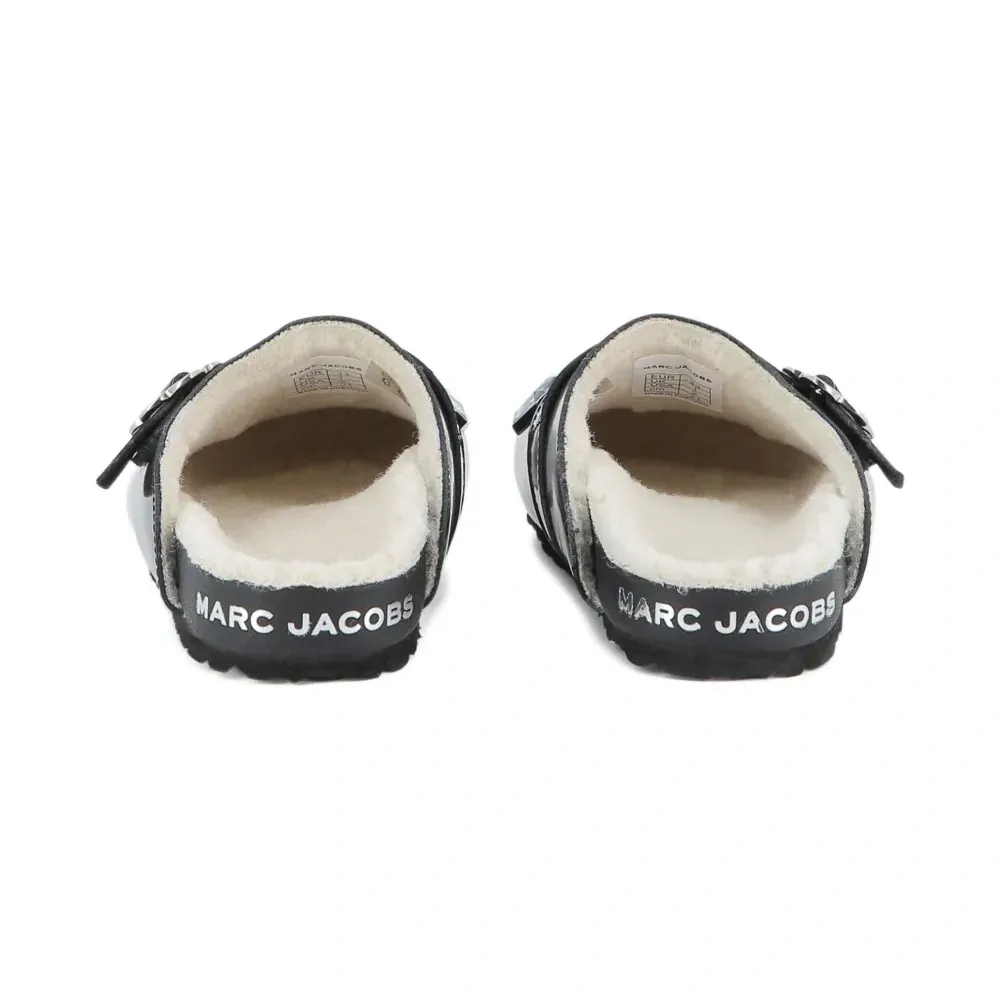 клоги с цветочной аппликацией