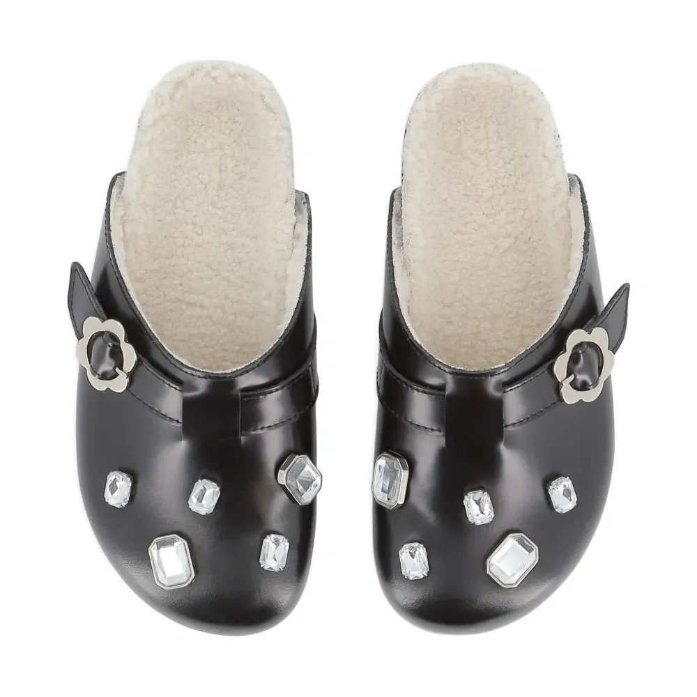 клоги с цветочной аппликацией