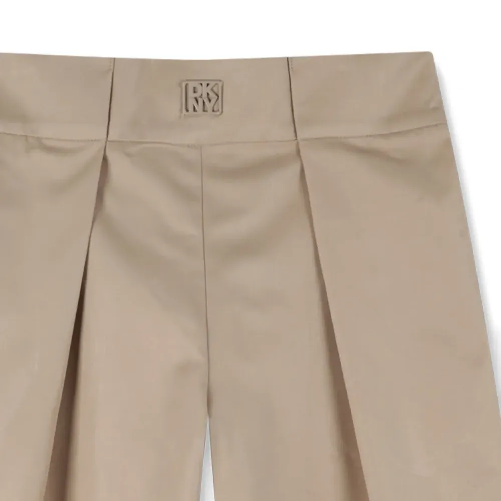 брюки строгого кроя