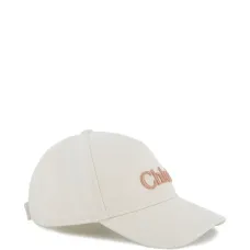 бейсболка с вышитым логотипом