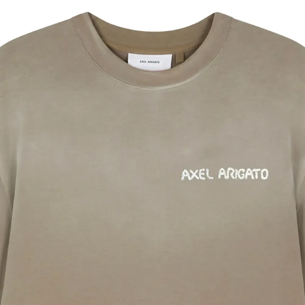 футболка с логотипом