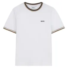 футболка с контрастной отделкой