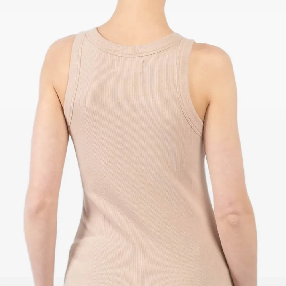 Майка в рубчик с круглым вырезом