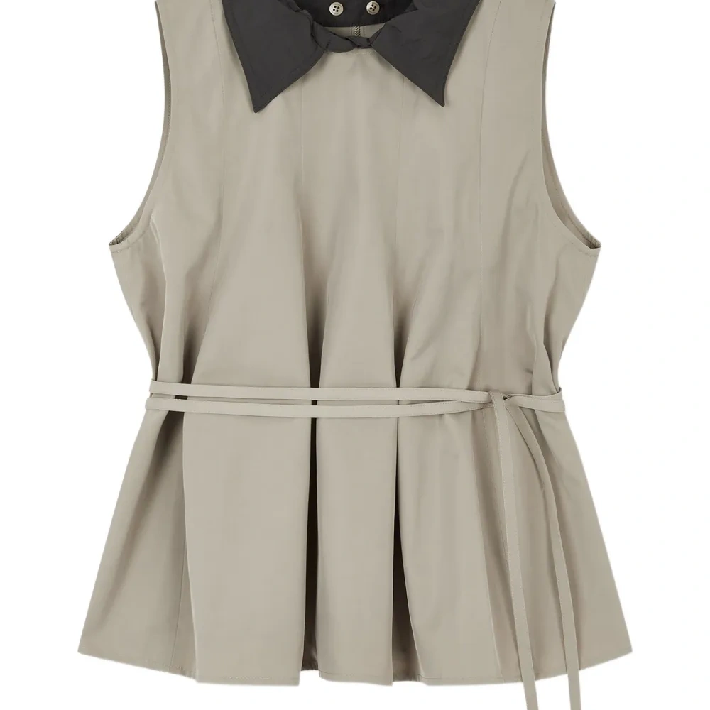 Блузка без рукавов