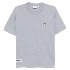 футболка с нашивкой-логотипом