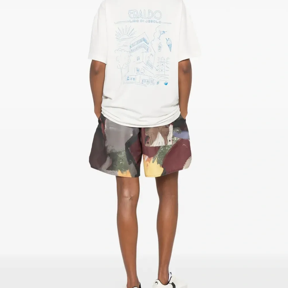 Футболка с логотипом