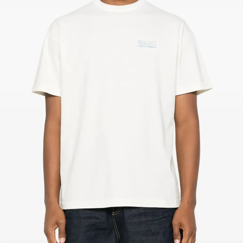 Футболка с логотипом