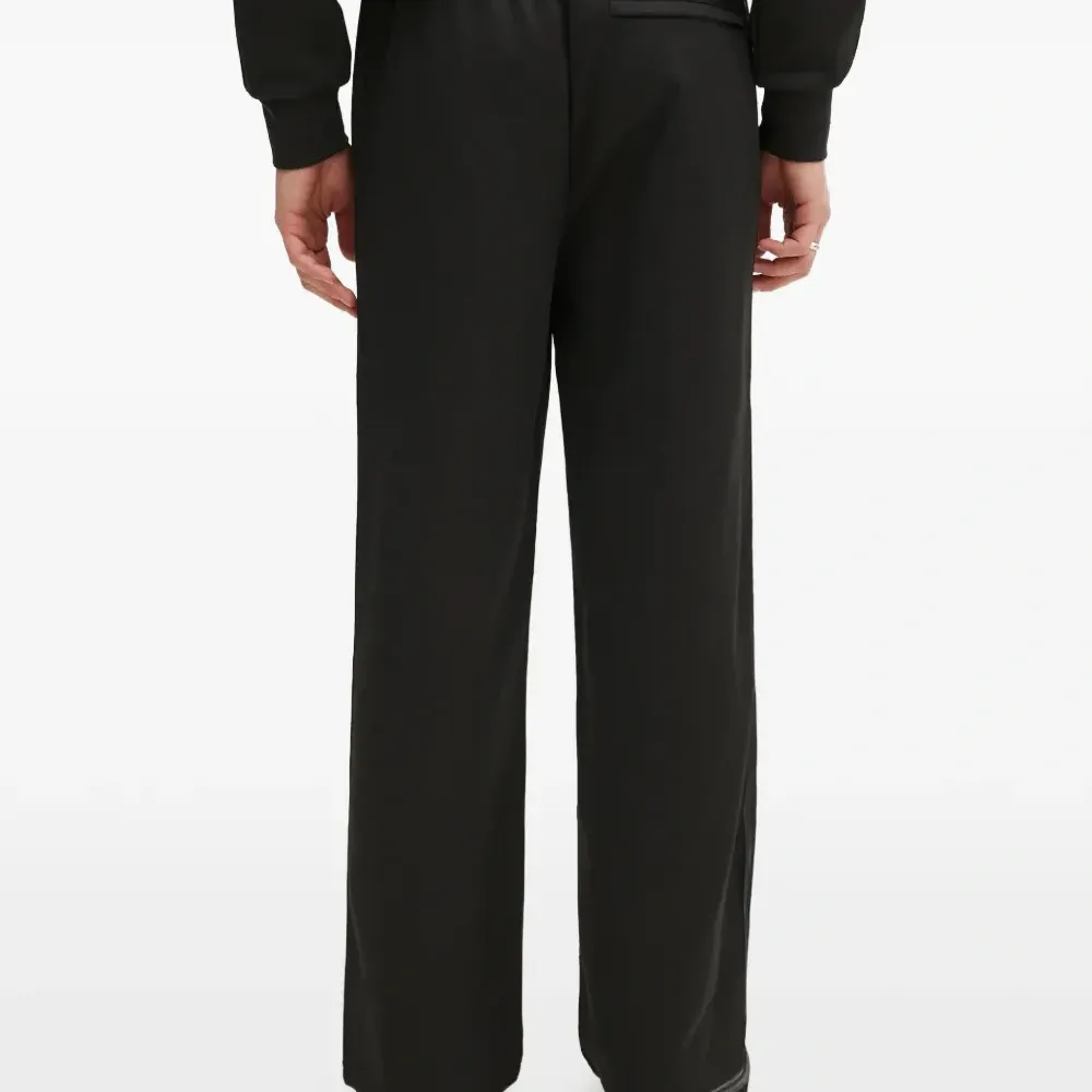 Спортивные брюки T7