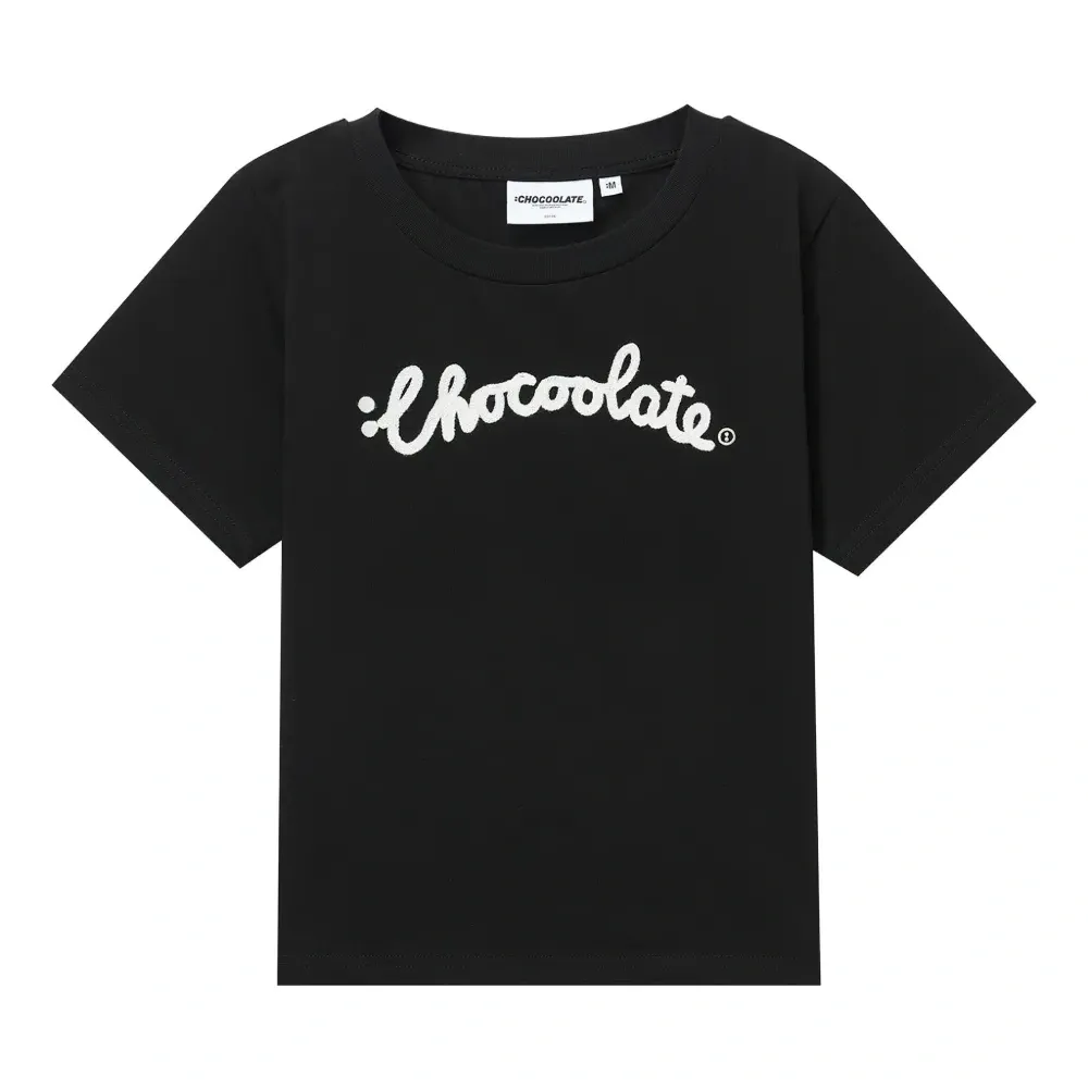 Футболка с вышитым логотипом