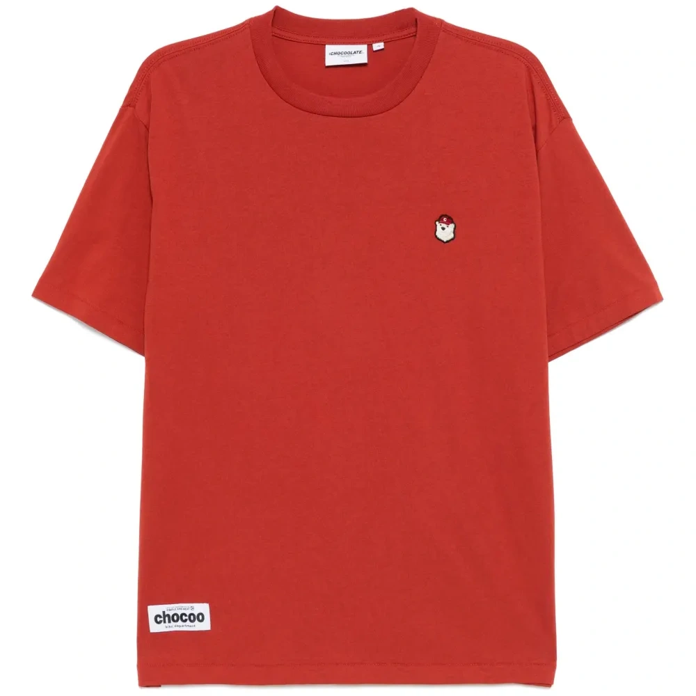 футболка с нашивкой-логотипом