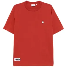 футболка с нашивкой-логотипом