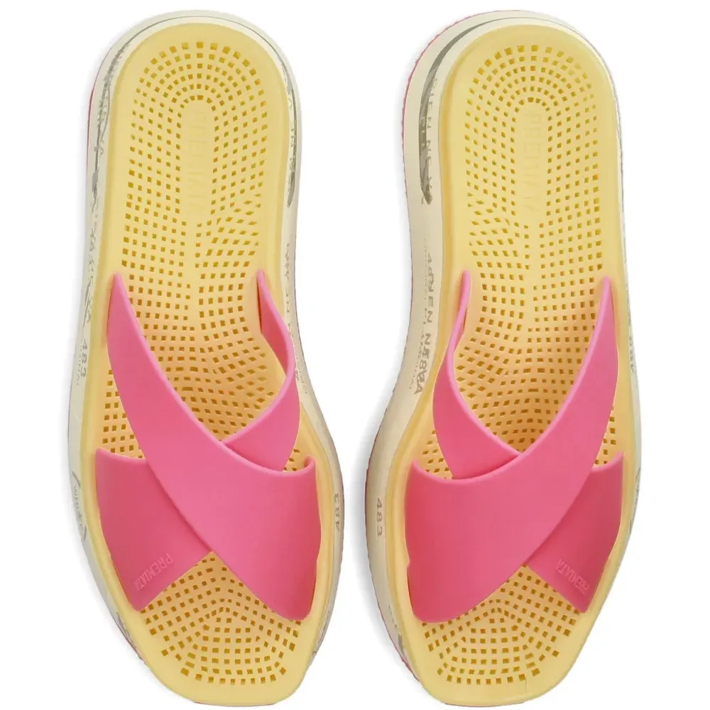 Шлепанцы Moura