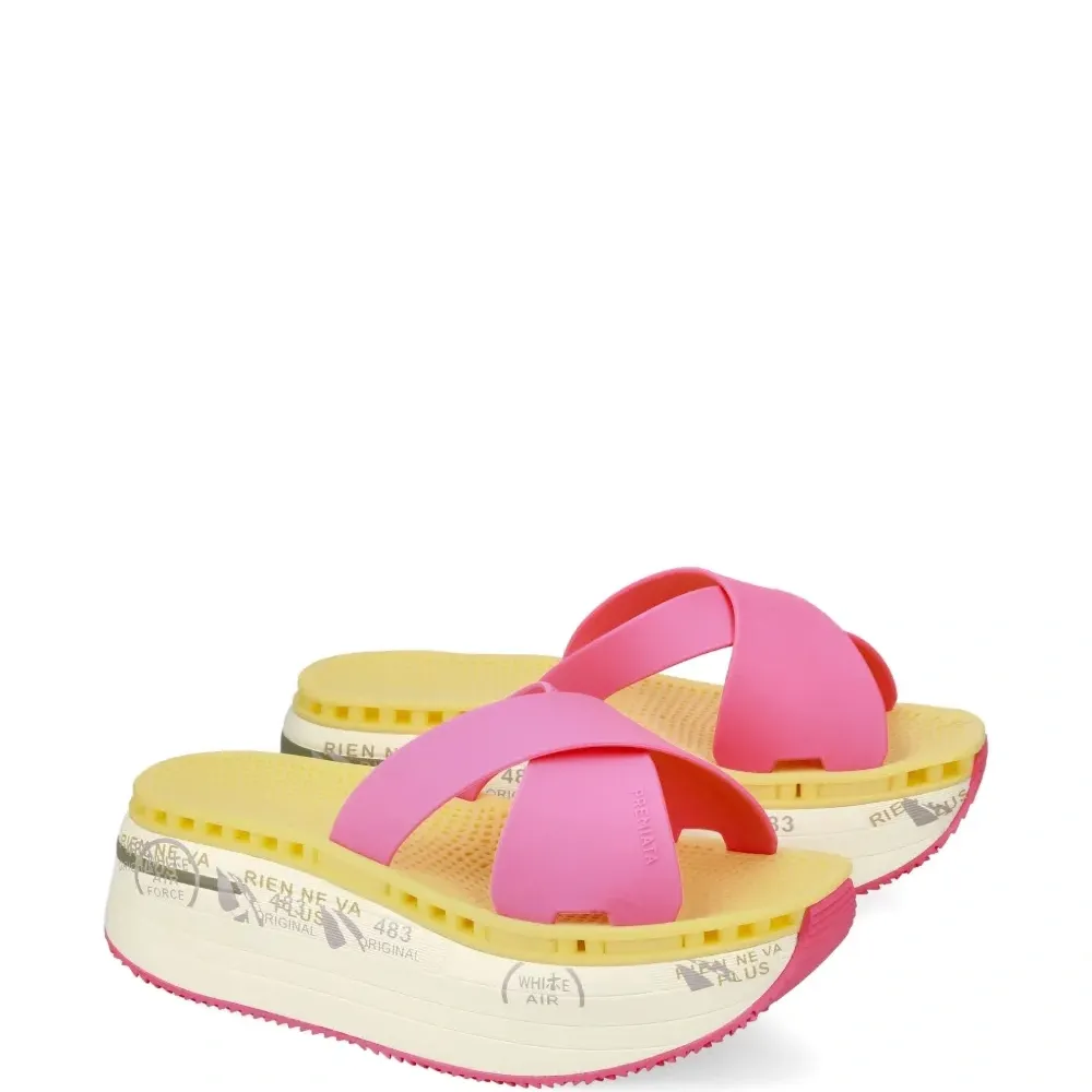 Шлепанцы Moura