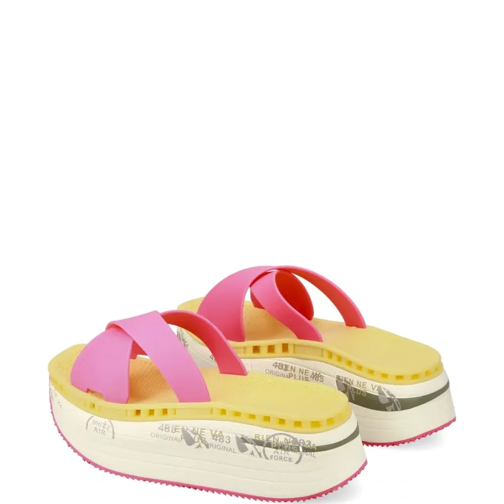 Шлепанцы Moura