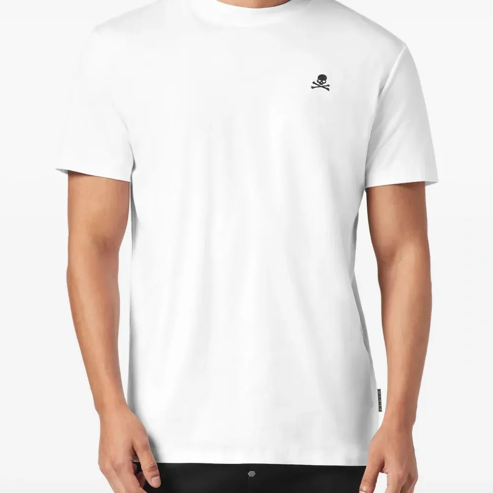 Футболка с вышивкой