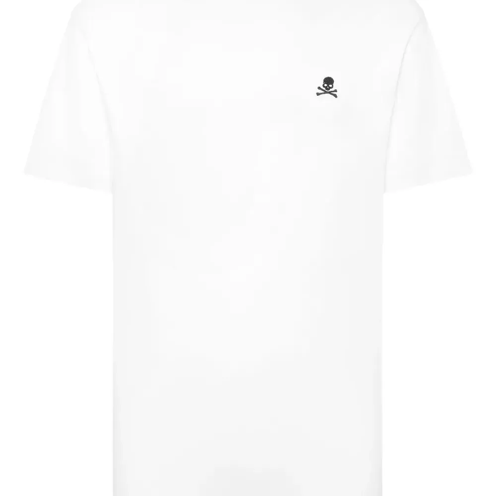 Футболка с вышивкой