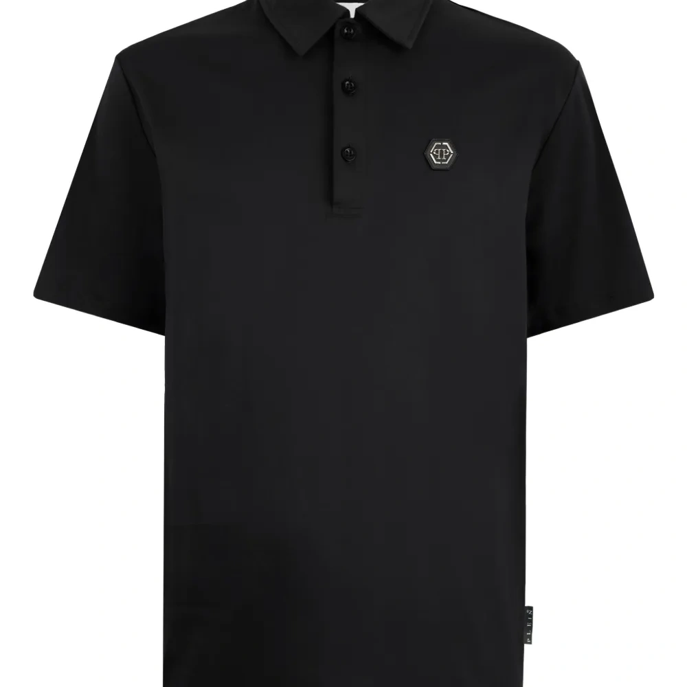 Поло с логотипом в виде гексагональной эмблемы