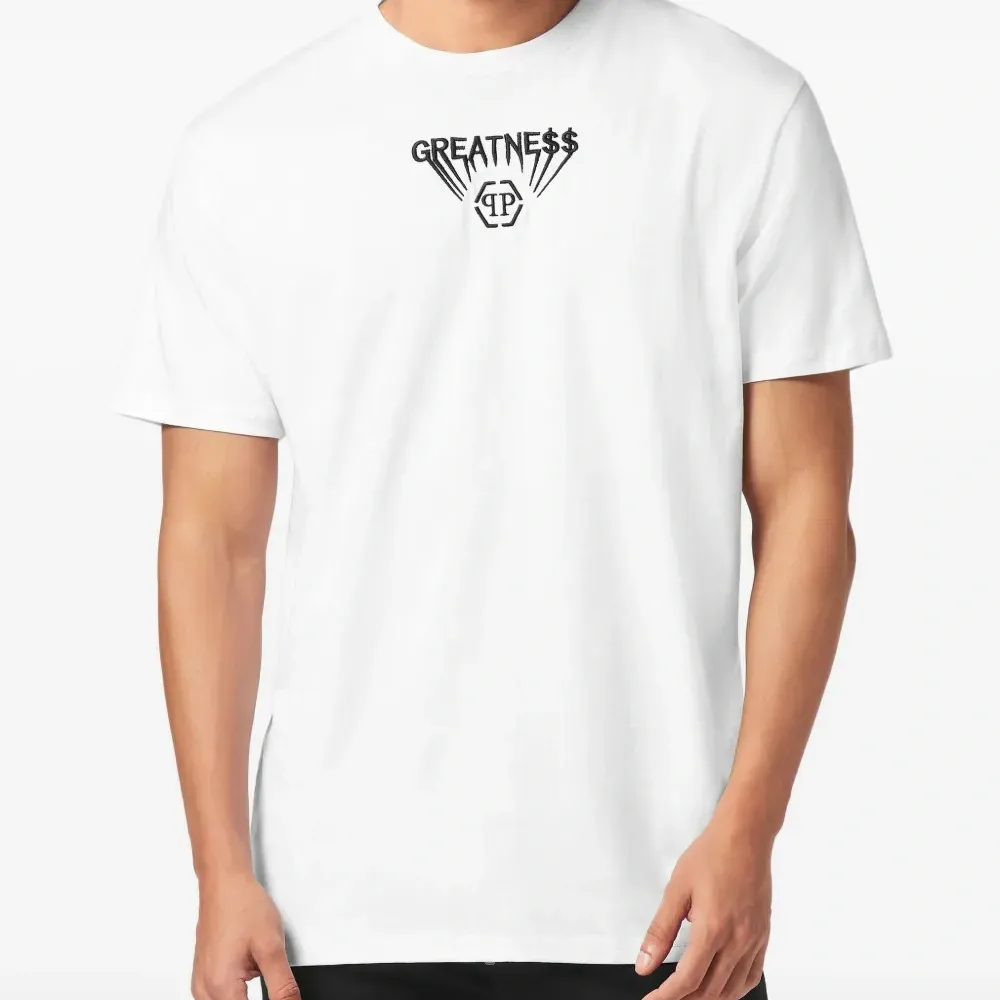 Футболка с вышитым логотипом