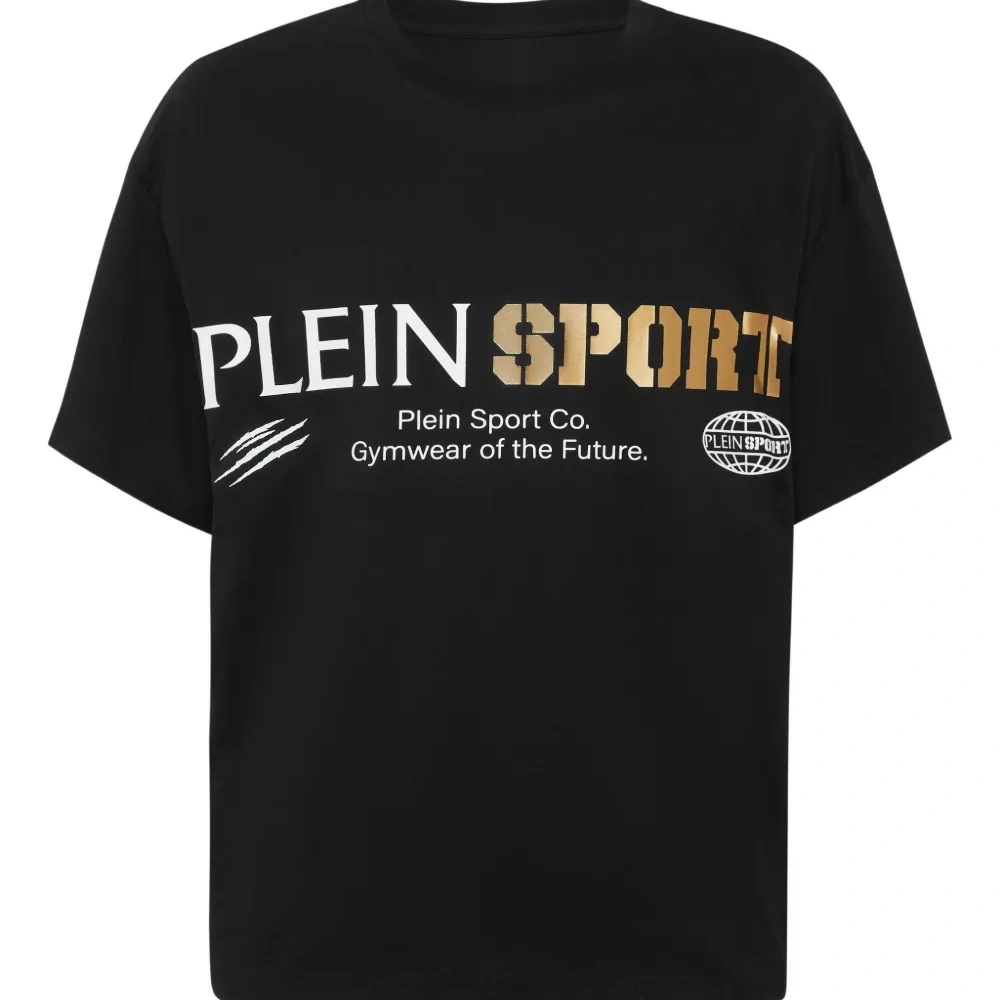 Футболка с логотипом