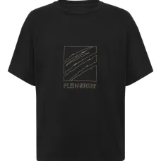 Футболка с логотипом