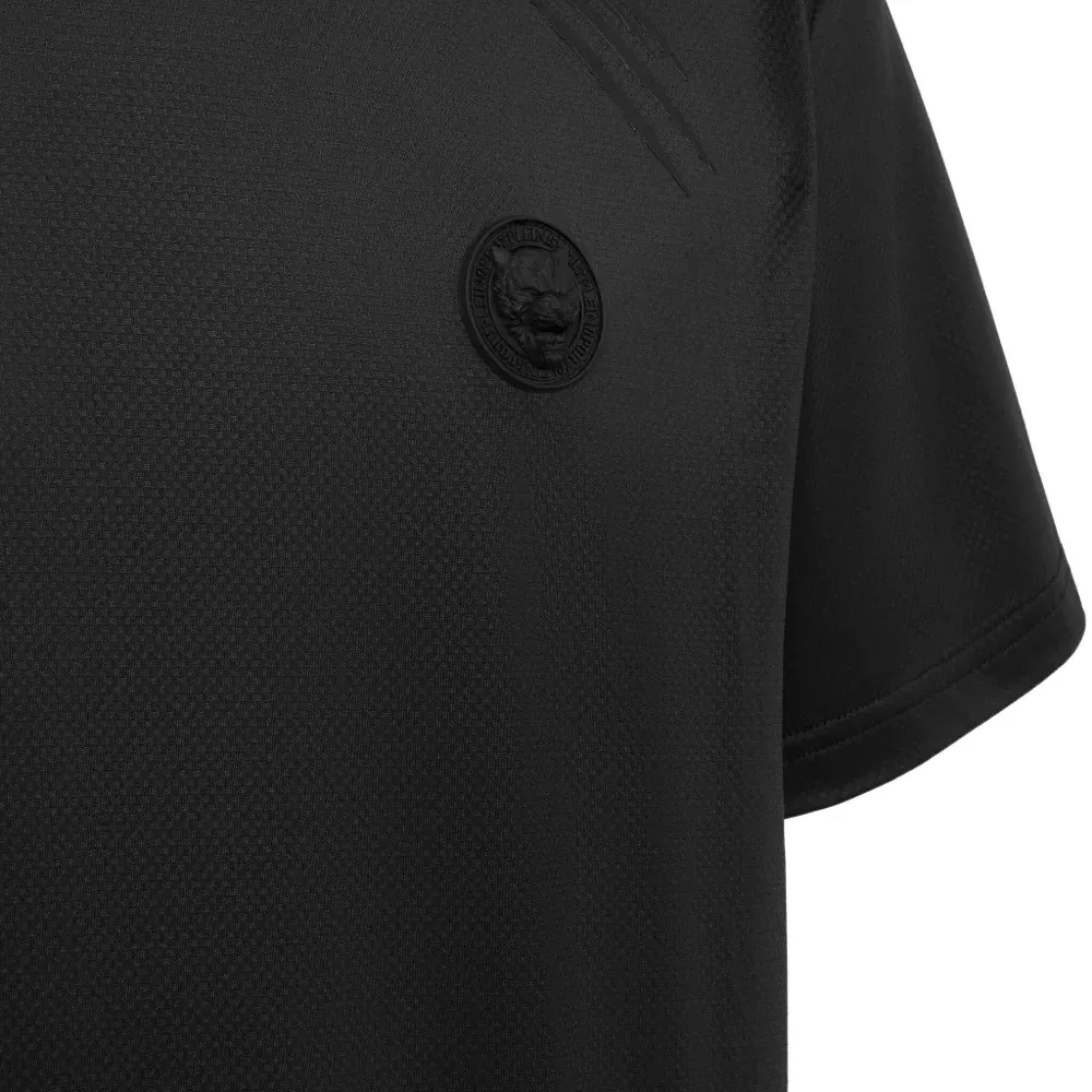 Футболка с перфорированным логотипом Футболка с перфорированным логотипом