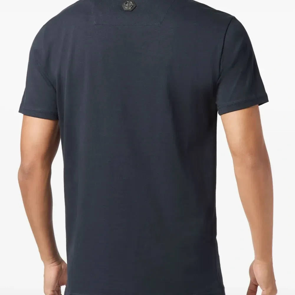 Футболка Stones с вышивкой