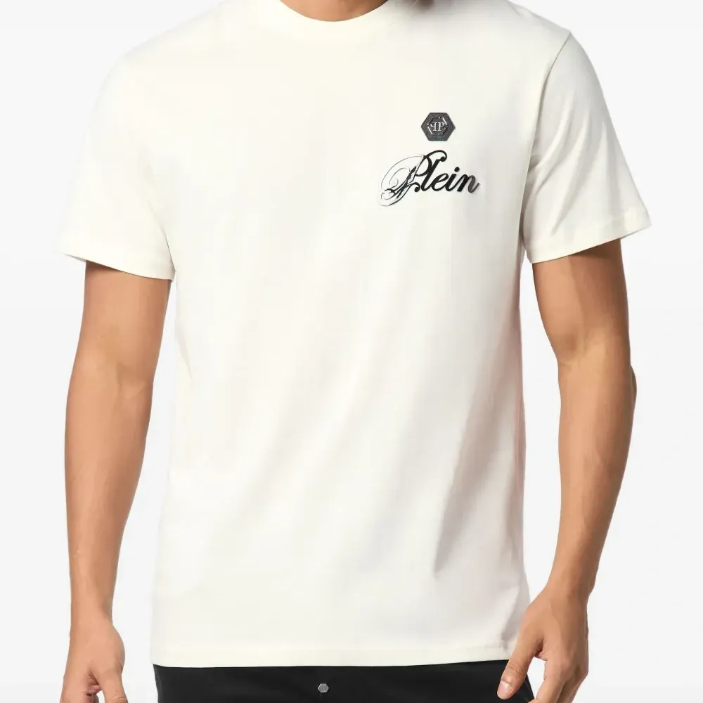 Футболка с логотипом