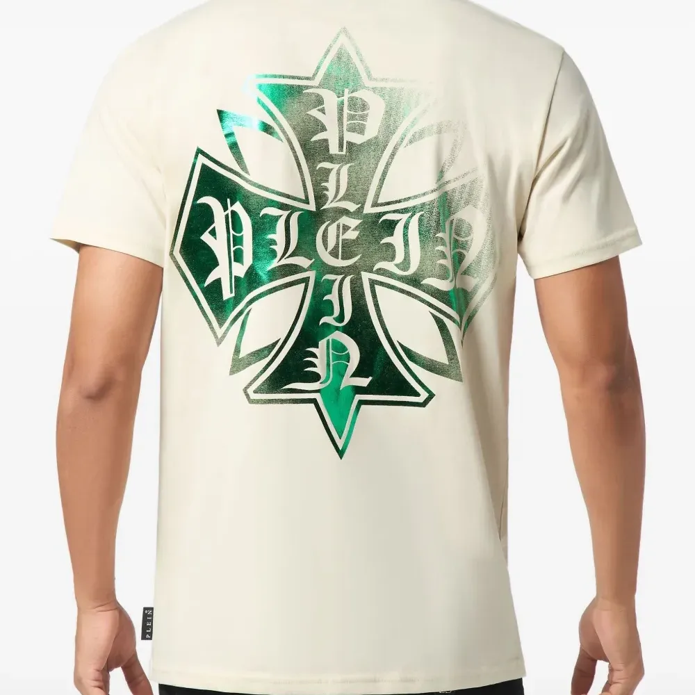 Футболка с круглым вырезом