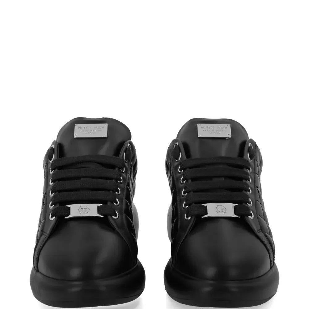 Стеганые кроссовки