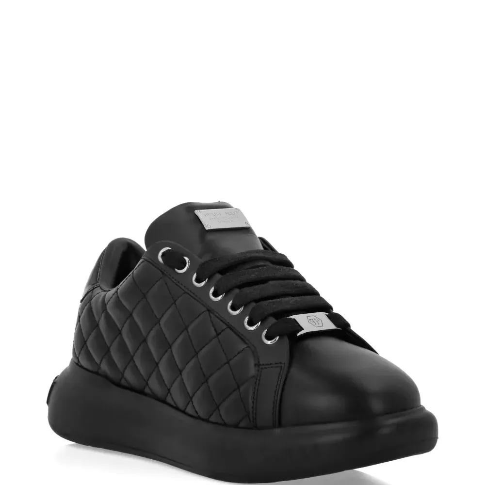 Стеганые кроссовки