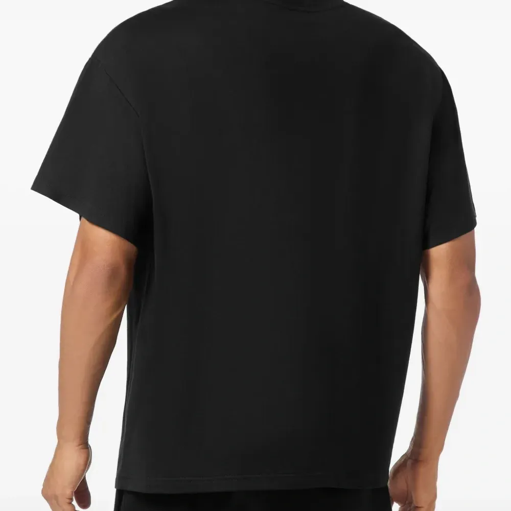 Футболка с логотипом