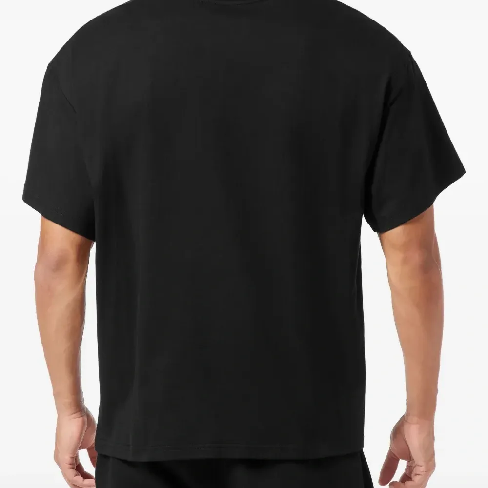 Футболка с логотипом