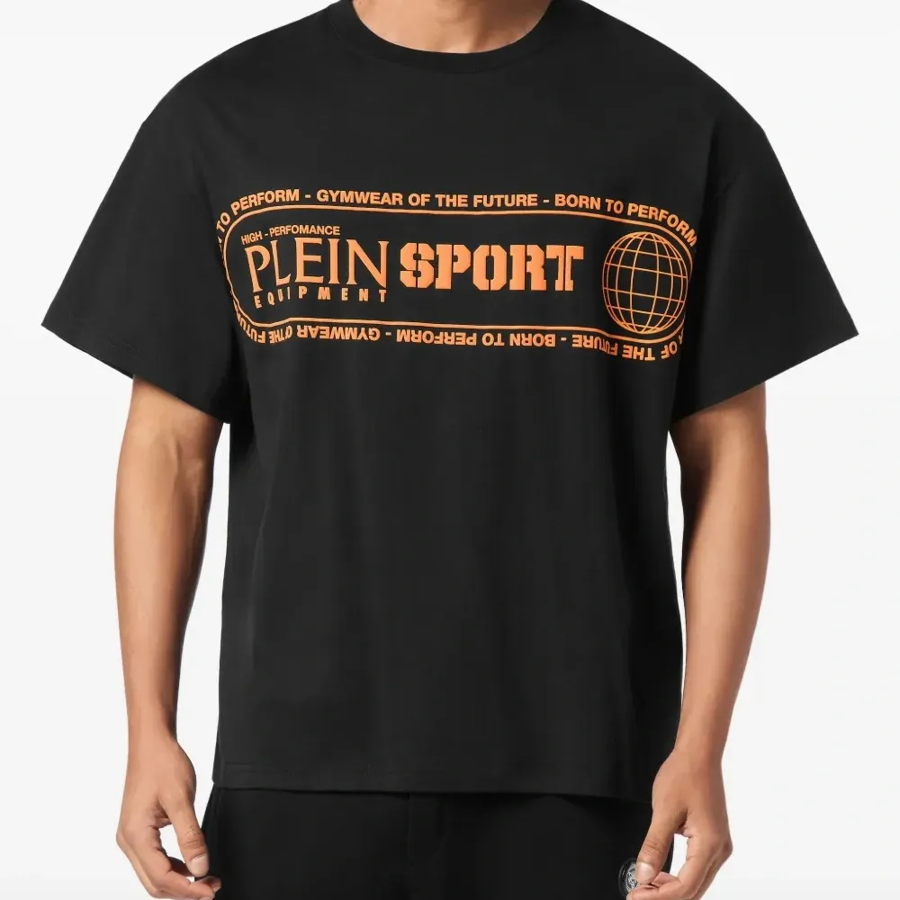 Футболка с логотипом Футболка с логотипом