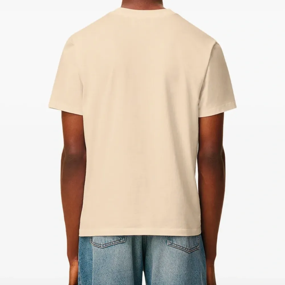 футболка с вышитым логотипом