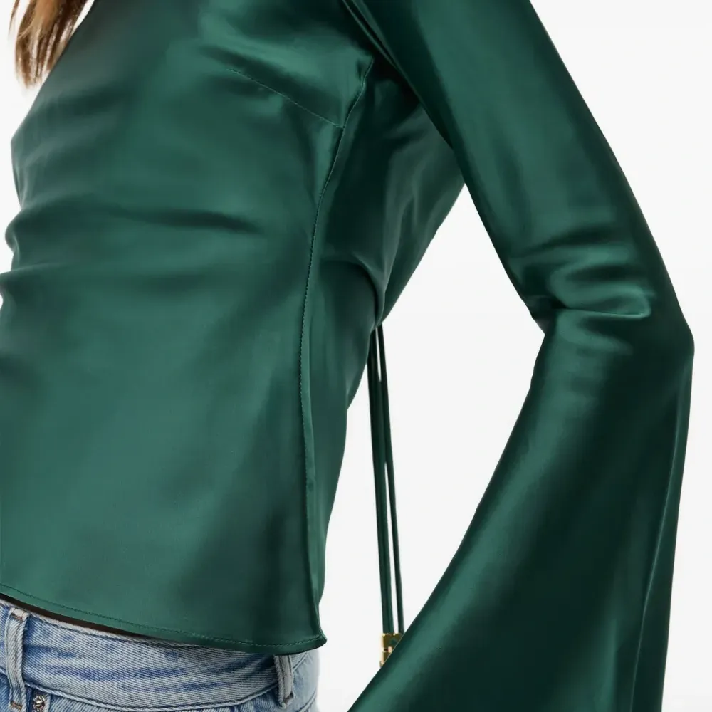 атласная блузка