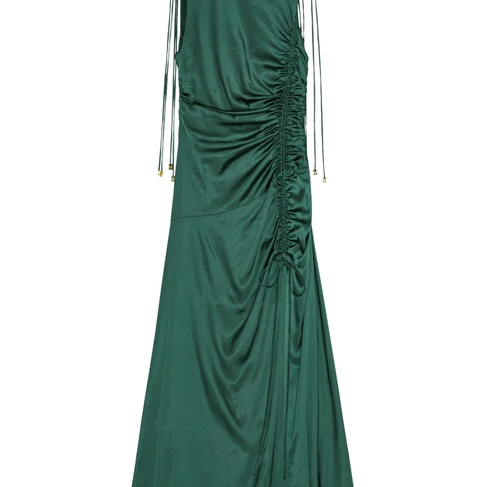 атласное платье