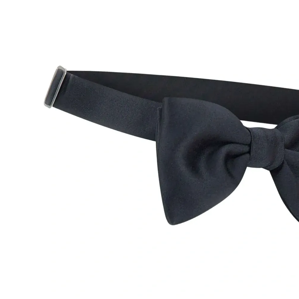 атласный галстук-бабочка