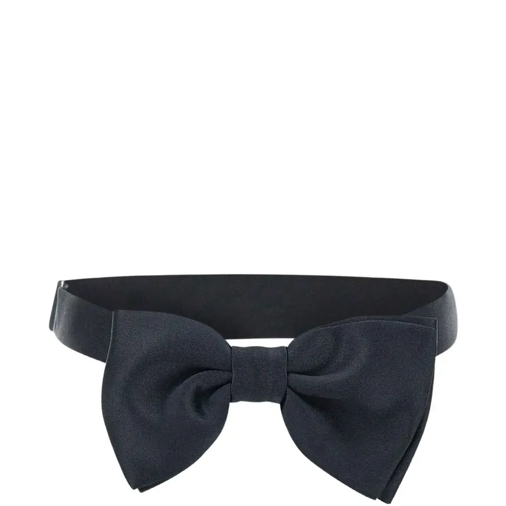 атласный галстук-бабочка