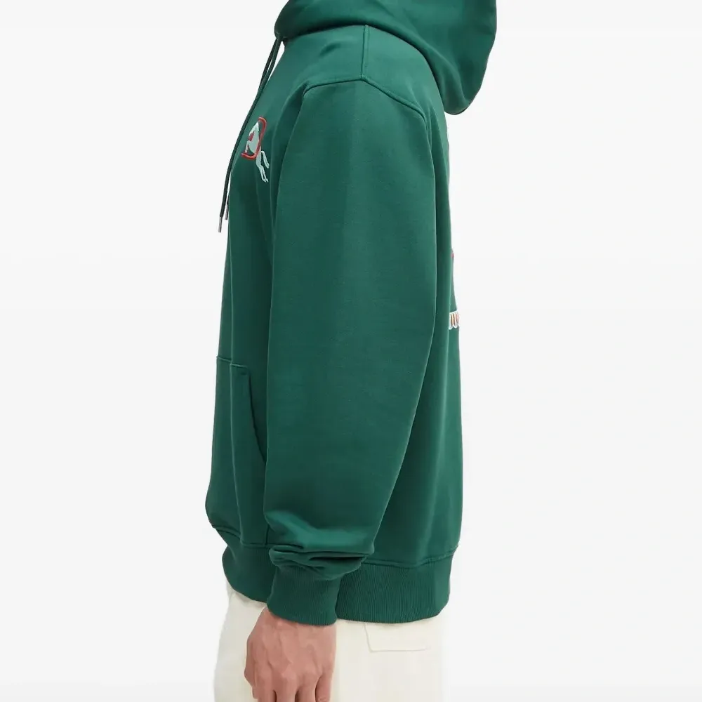 худи с вышивкой