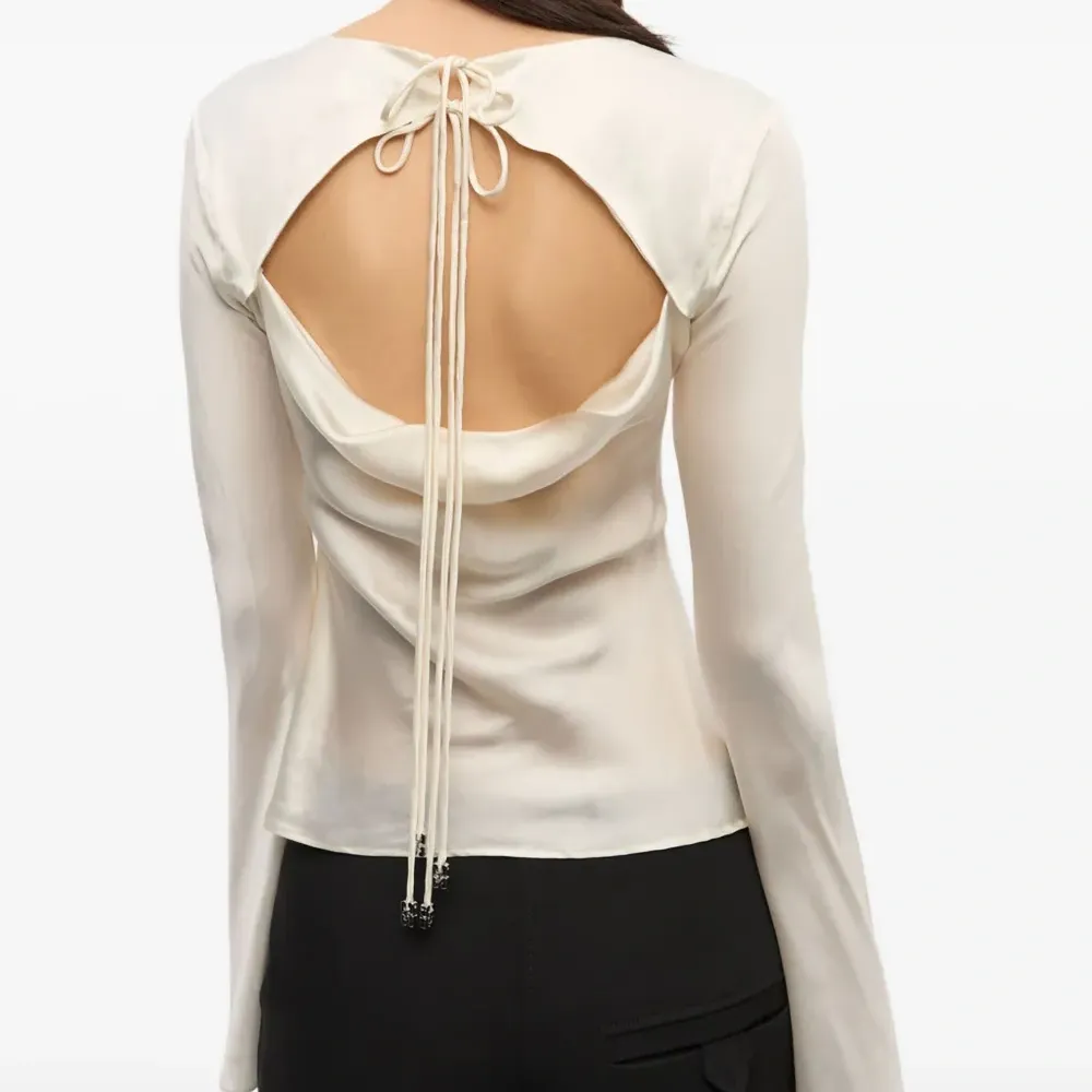 атласная блузка