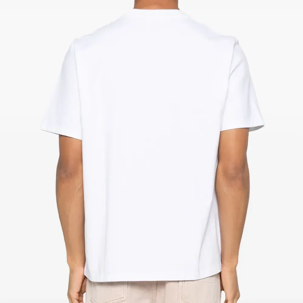 Футболка с круглым вырезом