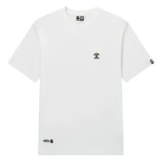 футболка с логотипом